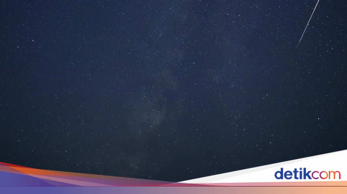 Hujan Meteor Perseid 2026: Fenomena Alam yang Mempesona di Langit Indonesia