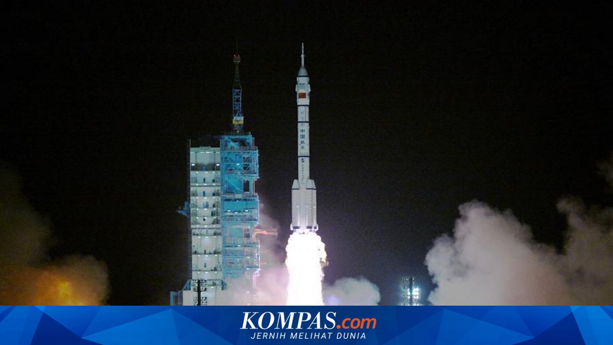 Misi Shenzhou-23: Tiga Astronot China Siap Tinggal Setahun di Luar Angkasa