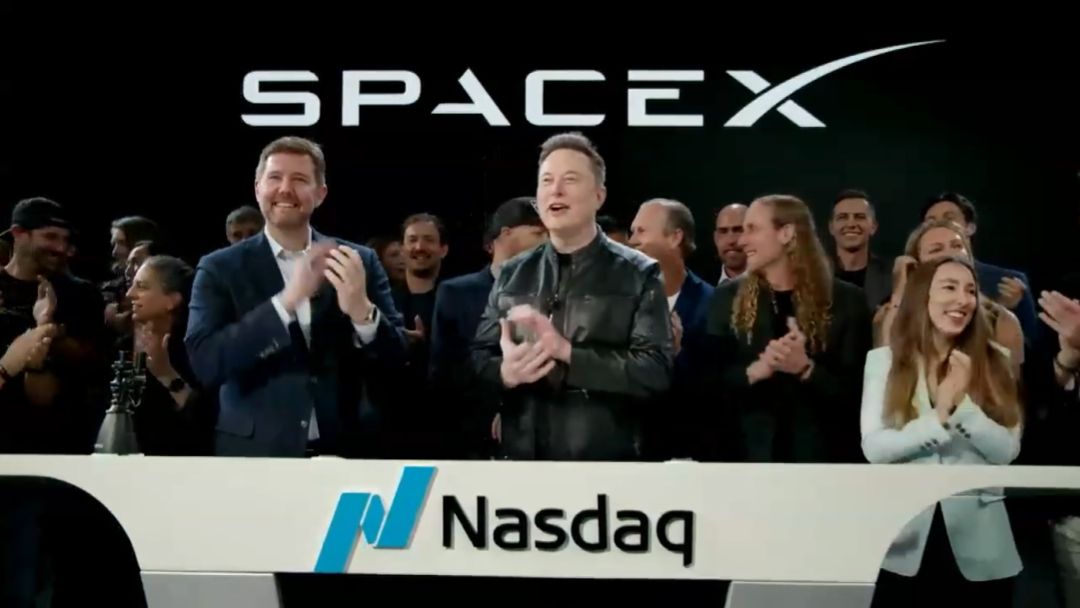 SpaceX Membuat Sejarah dengan IPO Terbesar, Membuka Era Baru di Industri Antariksa